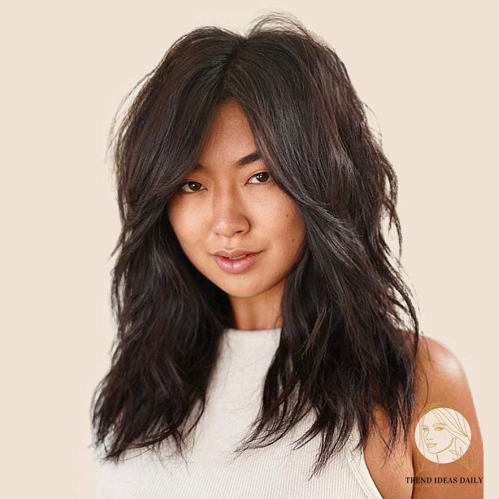 21 Gorgeous Easy Hairstyles For Medium Hair Quick for Every Hair Type 13 Best Medium-Length Hairstyles for Thick Hair to Feel Lighter