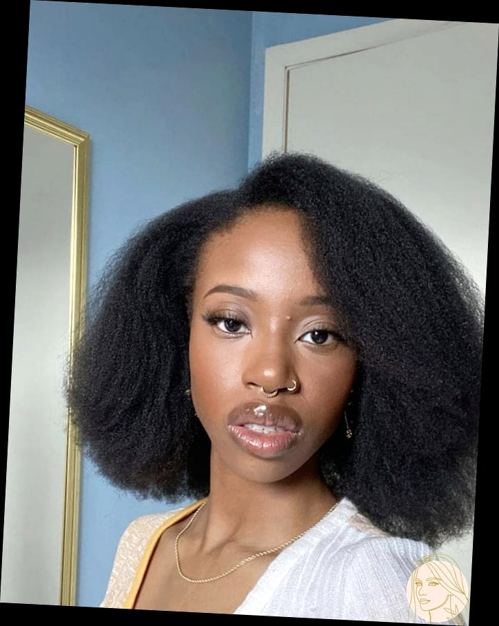 11 Cute Hairstyles For Short 4C Hair That Belong on Your Inspiration Board 5 Blowout Afro Puff