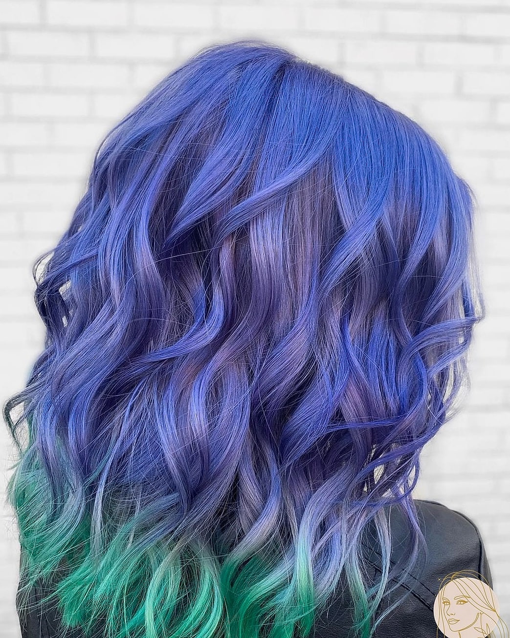 10 Easy Hairstyles For Short 4C Hair We're Obsessed With Right Now 7 Color-Dipped Coils