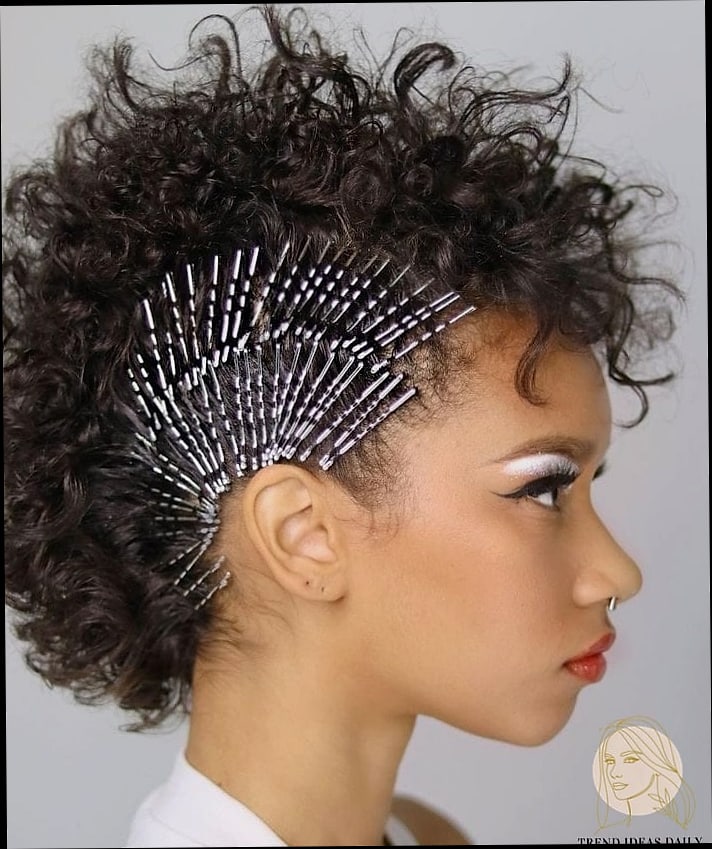 23 Bobby Pin Hairstyles For Short Hair for When You Need a Fresh Change 14 Pinned Fauxhawk
