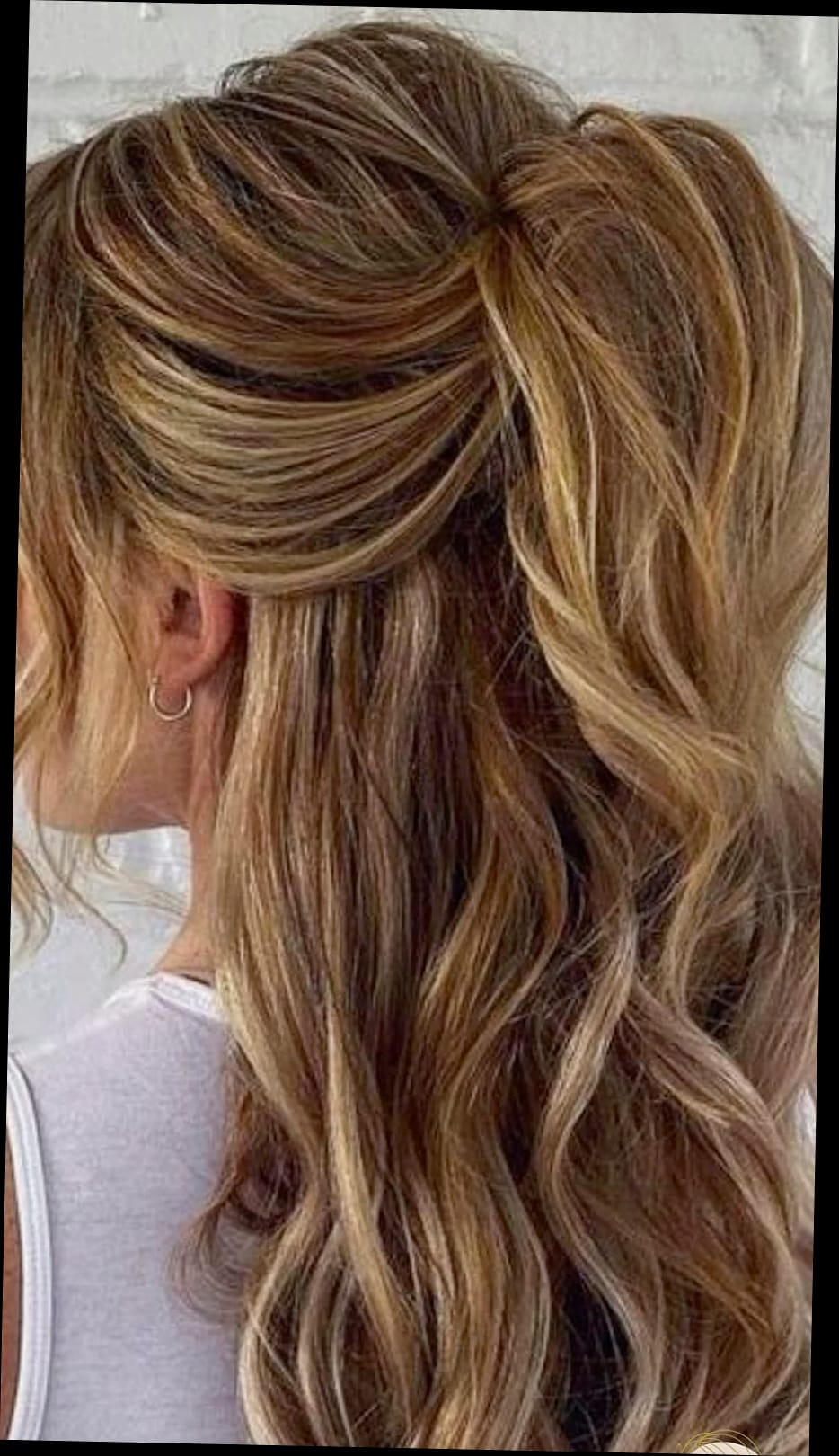 20 Half Pony Hairstyles For Short Hair That Are Actually Easy to DIY 12 Princess-Like Laced Style for Short Mane
