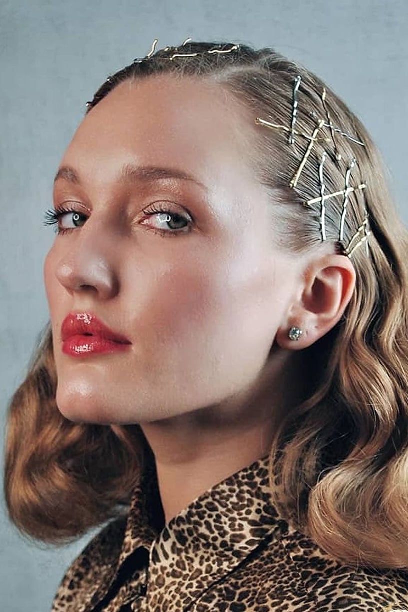 23 Bobby Pin Hairstyles For Short Hair for When You Need a Fresh Change 9 Retro Victory Roll Pin