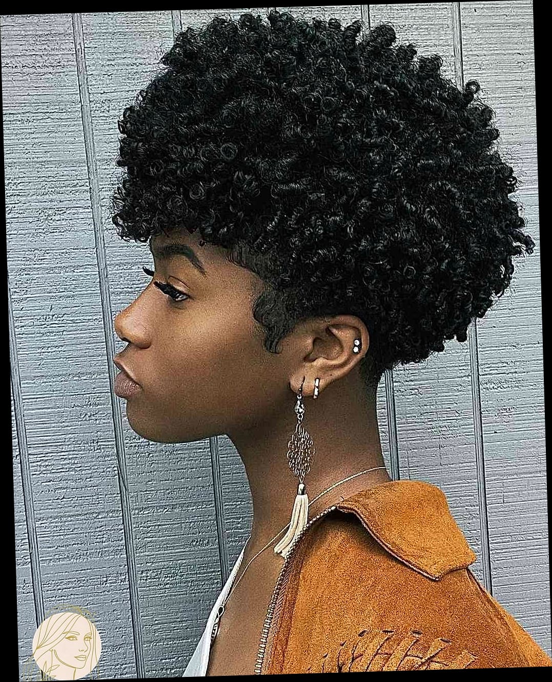 Short Hair with Shimmery Hair Products