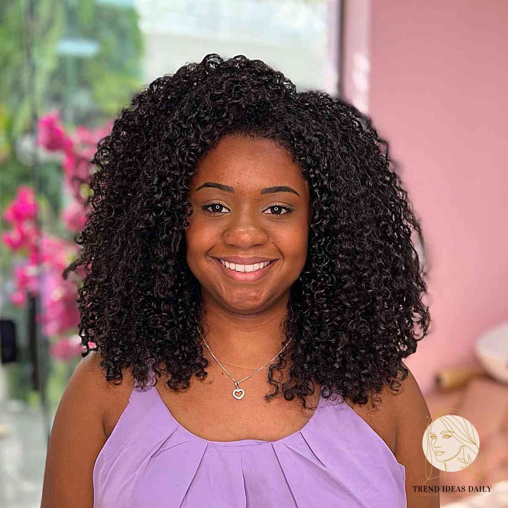 10 Natural Hairstyles For Short Hair 4C to Show Your Stylist ASAP 2 Side Part Style on Shoulder-Length Curly Hair