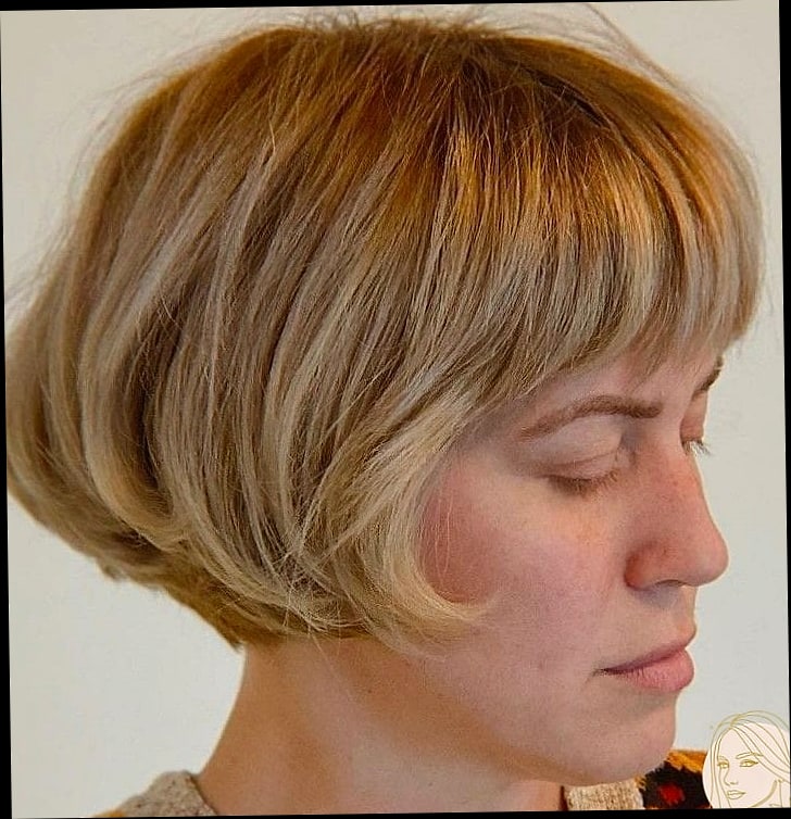 10 Casual Hairstyles For Short Hair for the Ultimate Glow Up 5 Sleek Micro Bob