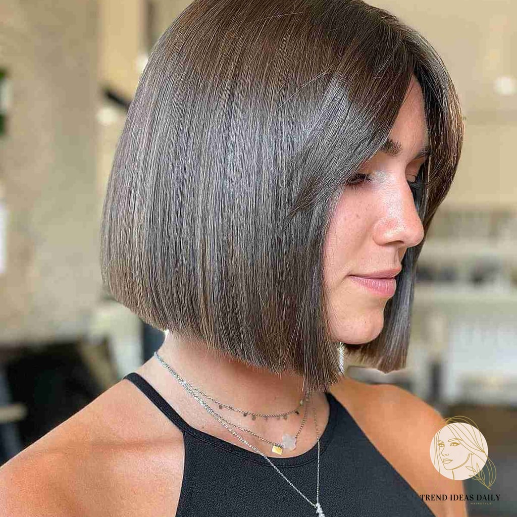 Straight Bob Hairstyle with Middle Part Bangs
