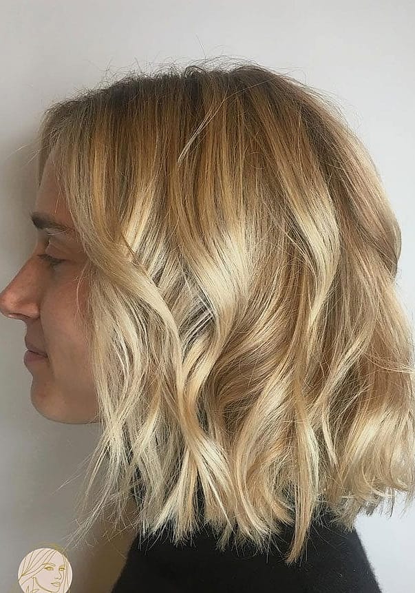 22 Short Hair Wavy Hair to Save Before They Blow Up 16 Tousled Bob