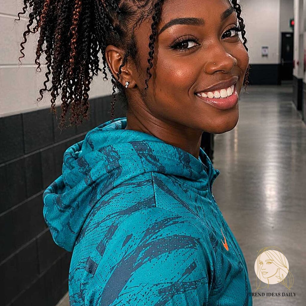 9 Basketball Hairstyles For Short Hair Everyone Is Pinning Right Now 7 Twist-Out Ponytail with Auburn Glow