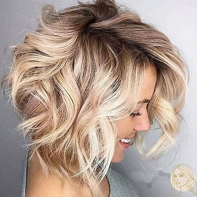 Wavy Bob with Highlights