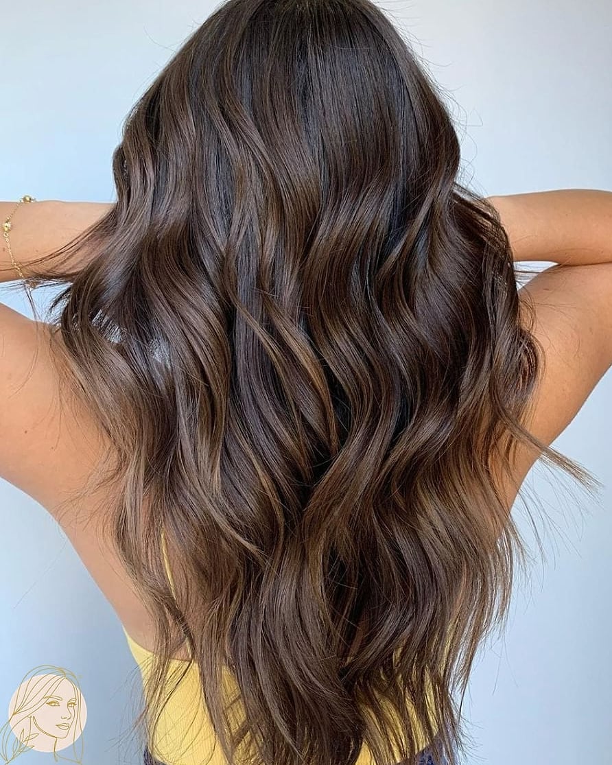 Wavy Brunette Bob Cut